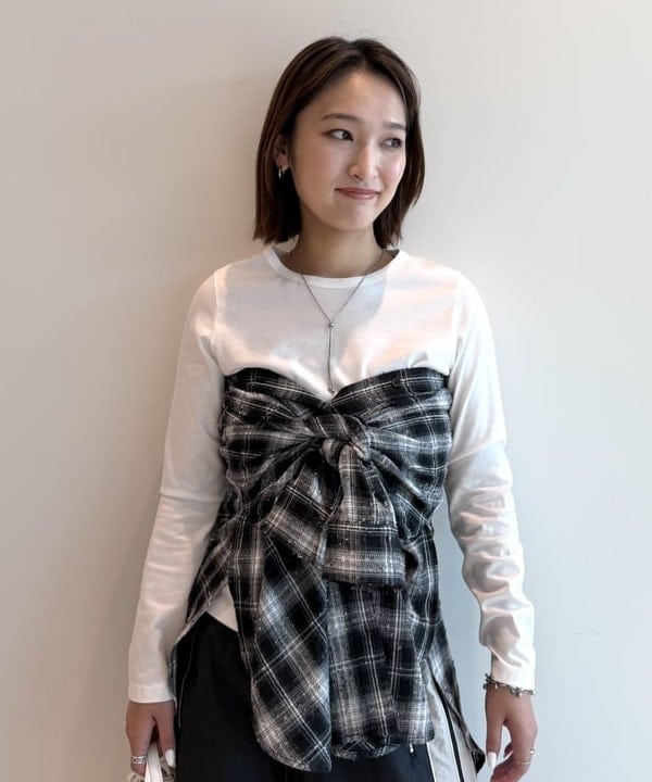松本 佳菜子さんの「BEAMS WOMEN｜【WEB限定】FILA / PANTERA 99/25」を使ったコーディネート