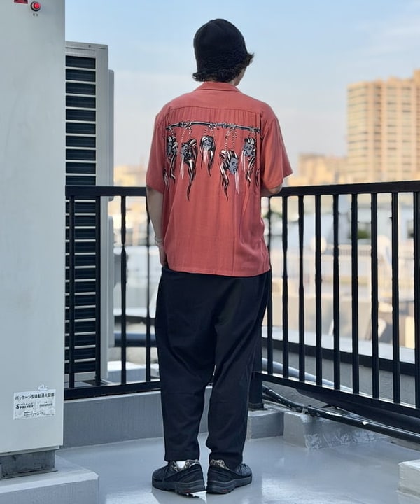 BAKU(東江 漠)さんの「ドライ 2プリーツ イージーパンツ」を使ったコーディネート