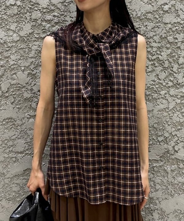 ササキさんの「BEAMS WOMEN｜チェック バブーシュカ ノースリーブ シャツ」を使ったコーディネート