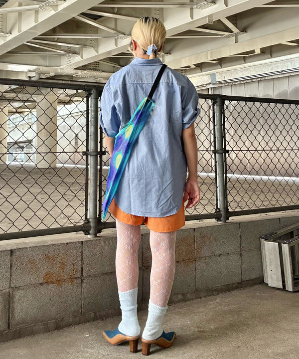 みやさかさんの「BEAMS WOMEN｜オックスフォード ボタンダウンシャツ 5分丈【ワイドフィット】」を使ったコーディネート