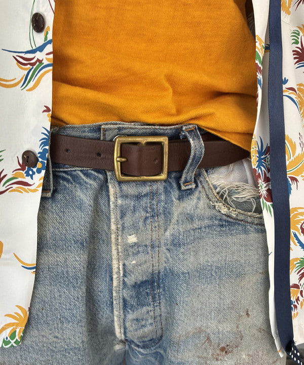 MATSUMOTO AMIさんの「BEAMS WOMEN｜【別注】SUN SURF / オープンカラー シャツ」を使ったコーディネート