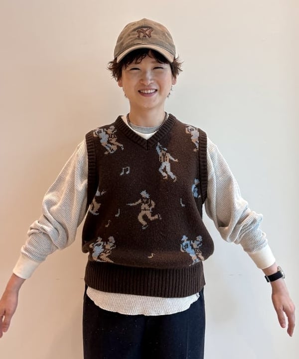 木村 梨香さんの「BEAMS WOMEN｜ジャカード ニットベスト」を使ったコーディネート