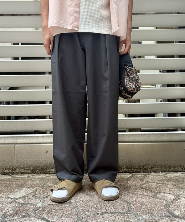 高遠 恒巳さんの「BEAMS WOMEN｜ソリッド TR ハーフスリーブ シャツ」を使ったコーディネート