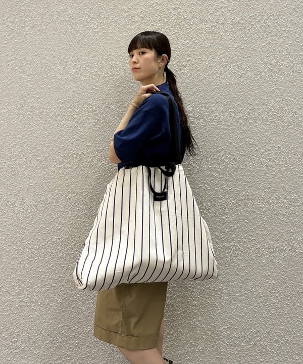りかちょび/岸本梨佳さんの「BEAMS WOMEN｜【別注】LACOSTE / ポロシャツ」を使ったコーディネート