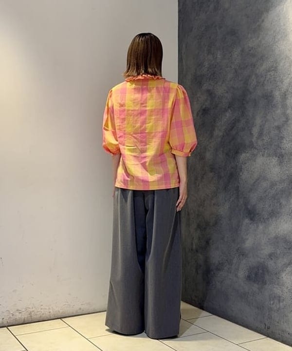 reinaさんの「BEAMS WOMEN｜ダブル ウエスト タック ワイド パンツ」を使ったコーディネート