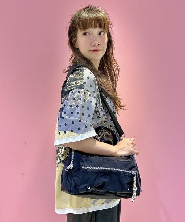 遠藤 かなたさんの「BEAMS WOMEN｜フェイクレザー バミューダ パンツ」を使ったコーディネート