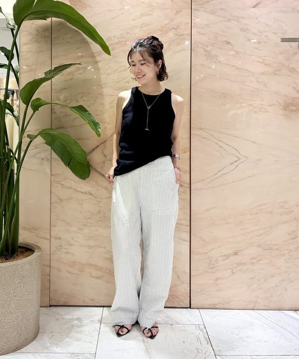 AONO SHIKAMAさんの「BEAMS WOMEN｜チェック ストライプ ヘムコード パンツ」を使ったコーディネート