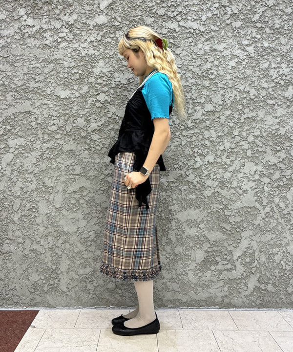 マツモト アカネさんの「BEAMS WOMEN｜裾 フレアー キャミソール / 26SS フリルキャミ レイヤードスタイル 洗える トレンド キャミコーデ」を使ったコーディネート