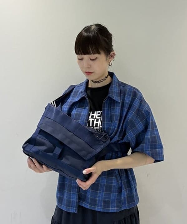 りかちょび/岸本梨佳さんの「BEAMS WOMEN｜BEAMS｜Check Zip Up Shirt｜メンズ ジップアップシャツ ブルゾン｜ワークテイスト｜シワになりにくい 速乾」を使ったコーディネート