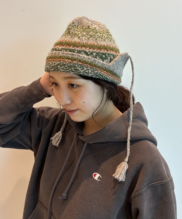 アベアミさんの「BEAMS WOMEN｜【別注】Champion / BOYロゴ リンガーTシャツ」を使ったコーディネート