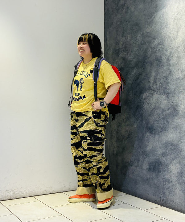 佐藤 歩さんの「BEAMS WOMEN｜【別注】GREGORY / DAY PACK」を使ったコーディネート