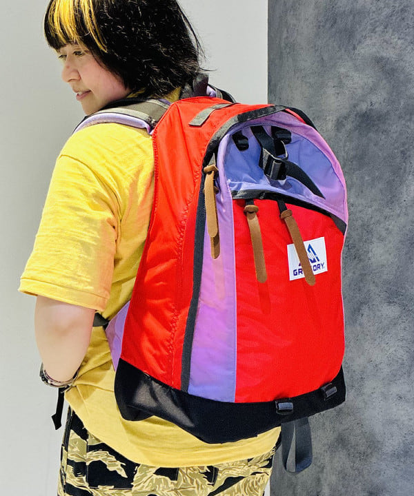 佐藤 歩さんの「BEAMS WOMEN｜【別注】GREGORY / DAY PACK」を使ったコーディネート