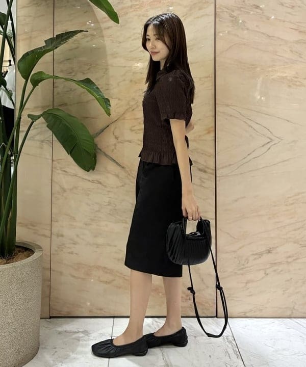 茂野 真楓さんの「BEAMS WOMEN｜BAUM UND PFERDGARTEN / MYKA シャーリング ポロシャツ」を使ったコーディネート