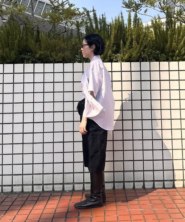 なるみさんの「ストライプ シャツ【リラックスフィット】」を使ったコーディネート