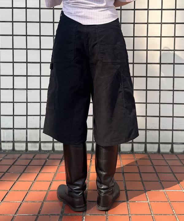 なるみさんの「ストライプ シャツ【リラックスフィット】」を使ったコーディネート