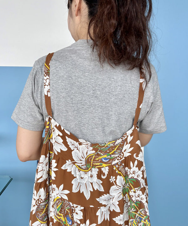 おのすさんの「BEAMS WOMEN｜【別注】SUN SURF / ノースリーブ キャミ ワンピース」を使ったコーディネート