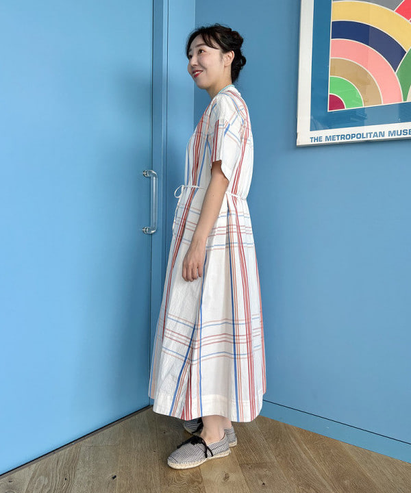 おのすさんの「BEAMS WOMEN｜ボーイ ビッグ タータン ワンピース」を使ったコーディネート