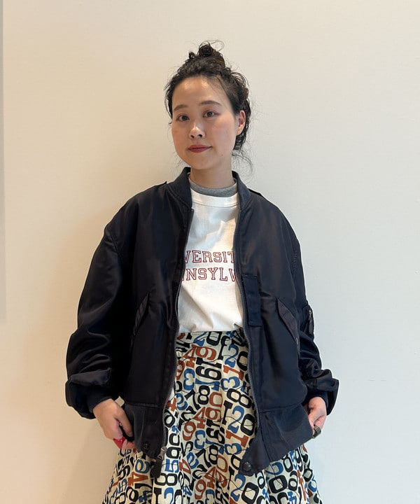 清水 彩乃さんの「BEAMS WOMEN｜【別注】GOOD ROCK SPEED / カレッジ ラグラン Tシャツ」を使ったコーディネート