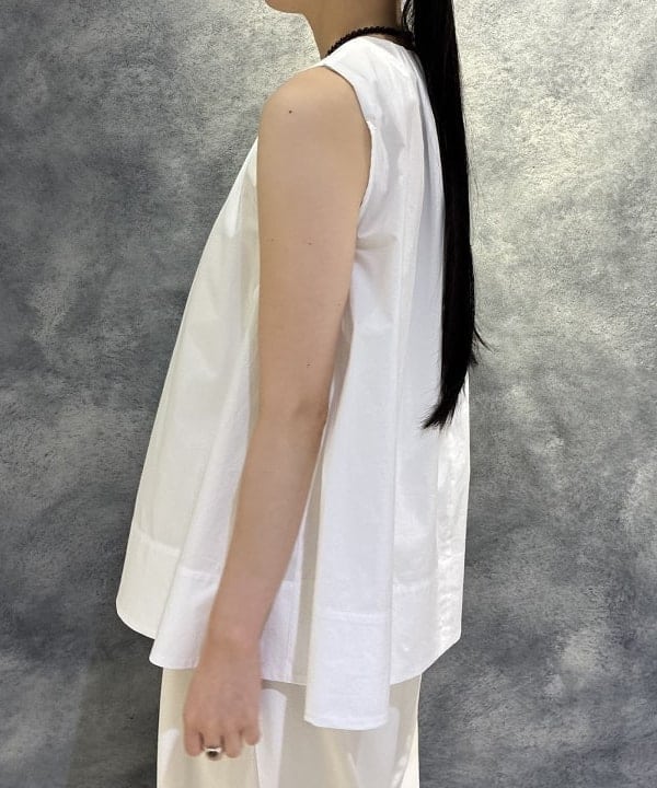 OSUMIさんの「BEAMS WOMEN｜ワイド ヘム ギャザー ノースリーブ ブラウス」を使ったコーディネート