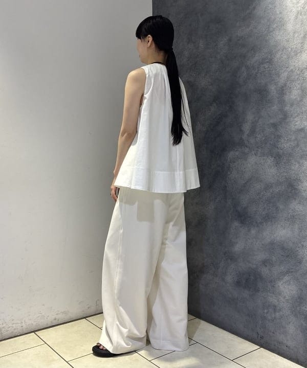 OSUMIさんの「BEAMS WOMEN｜ワイド ヘム ギャザー ノースリーブ ブラウス」を使ったコーディネート