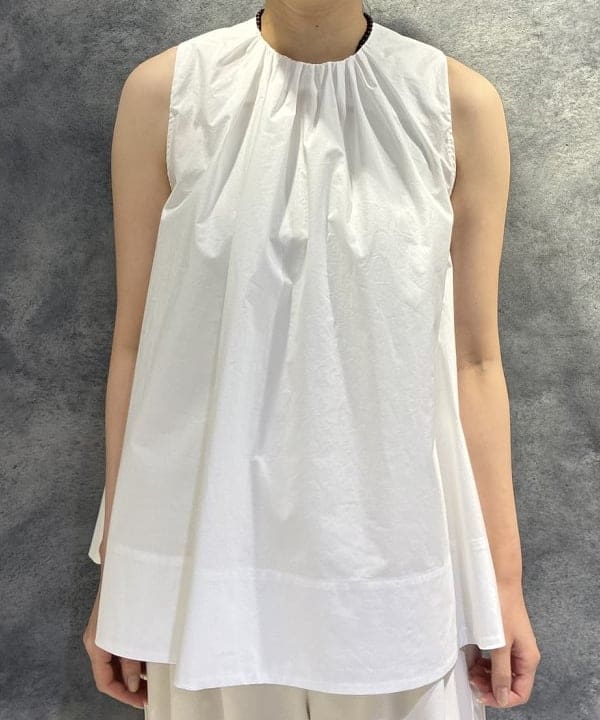 OSUMIさんの「BEAMS WOMEN｜ワイド ヘム ギャザー ノースリーブ ブラウス」を使ったコーディネート