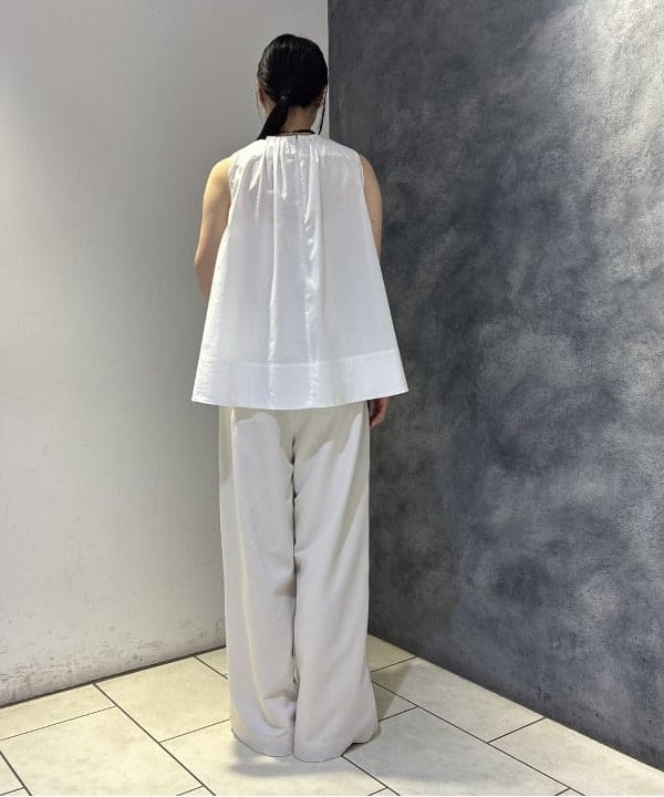OSUMIさんの「BEAMS WOMEN｜ワイド ヘム ギャザー ノースリーブ ブラウス」を使ったコーディネート