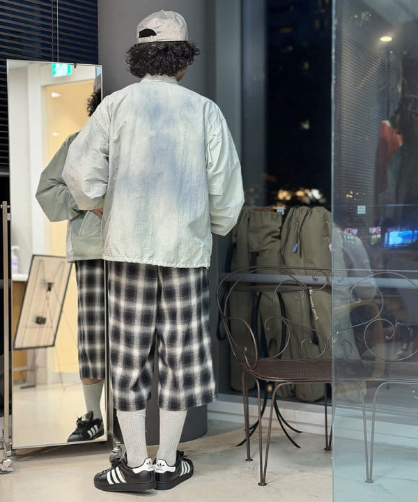 BAKU(東江 漠)さんの「BEAMS WOMEN｜チェック ショーツ」を使ったコーディネート