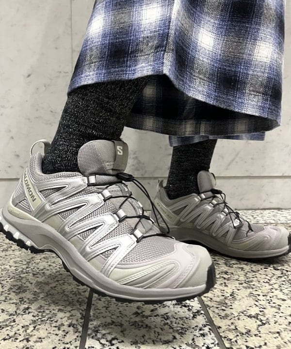 菊田 悠さんの「BEAMS WOMEN｜ソリッド TR ハーフスリーブ シャツ」を使ったコーディネート