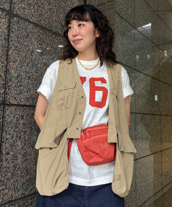 ばるたんさんの「BEAMS WOMEN｜【別注】WAREHOUSE & CO. / Lot 4601 Print Tshirt #1」を使ったコーディネート