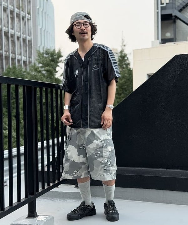 BAKU(東江 漠)さんの「BEAMS WOMEN｜BEAMS / ビッグ 6ポケット カーゴ ショーツ」を使ったコーディネート