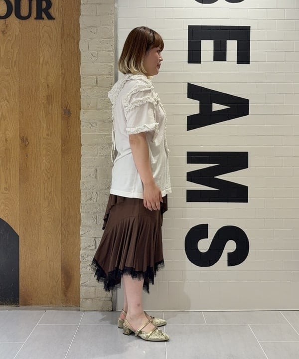 大石彩可さんの「BEAMS WOMEN｜ランダム レースヘム スカート」を使ったコーディネート