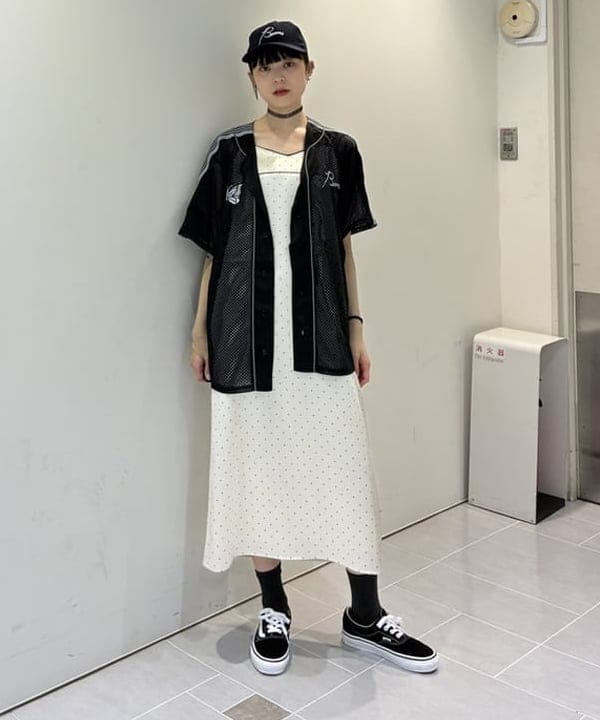 りかちょび/岸本梨佳さんの「BEAMS WOMEN｜サテン ドット キャミワンピース」を使ったコーディネート