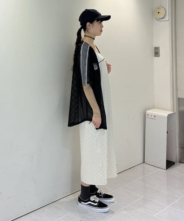 りかちょび/岸本梨佳さんの「BEAMS WOMEN｜サテン ドット キャミワンピース」を使ったコーディネート
