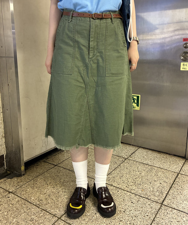 キラリさんの「BEAMS WOMEN｜【別注】SCREEN STARS / ロゴ プリント ショートスリーブ」を使ったコーディネート