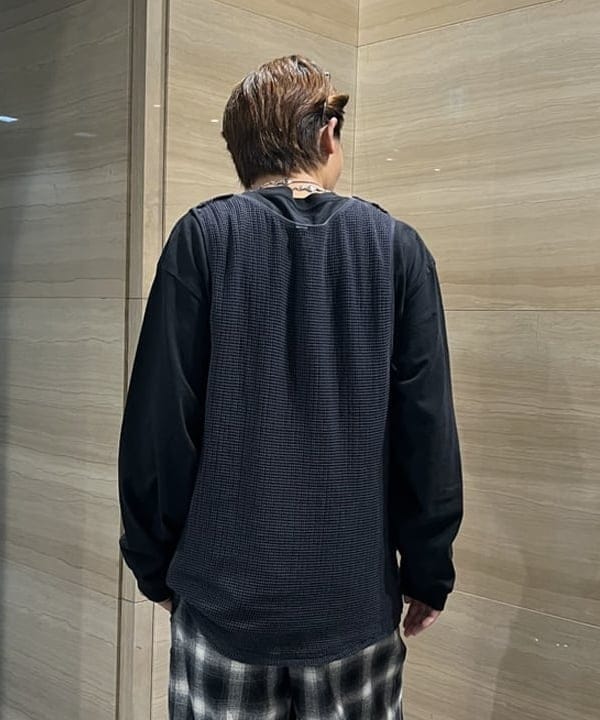 照田 拓史さんの「BEAMS WOMEN｜ピンホール ロングスリーブ Tシャツ」を使ったコーディネート