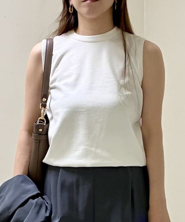 関 桂子さんの「BEAMS WOMEN｜AK+1 / シアー 4ボタン ダブル ジャケット」を使ったコーディネート