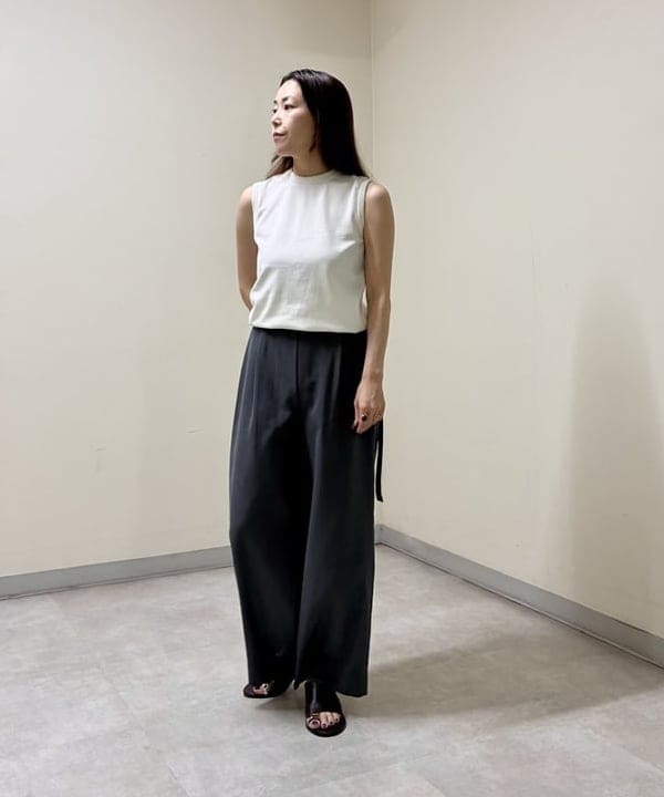 関 桂子さんの「BEAMS WOMEN｜AK+1 / シアー 4ボタン ダブル ジャケット」を使ったコーディネート
