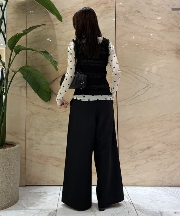 茂野 真楓さんの「BEAMS WOMEN｜シフォン シャーリング タンクトップ」を使ったコーディネート