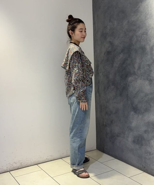 モモさんの「BEAMS WOMEN｜リバティ ビッグ カラー スモック」を使ったコーディネート