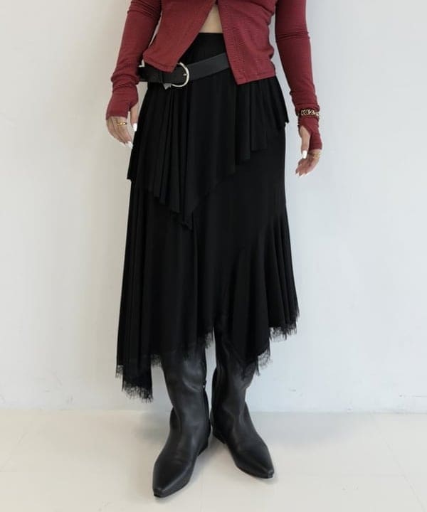 松本 佳菜子さんの「BEAMS WOMEN｜ポケット ワイド ベルト」を使ったコーディネート