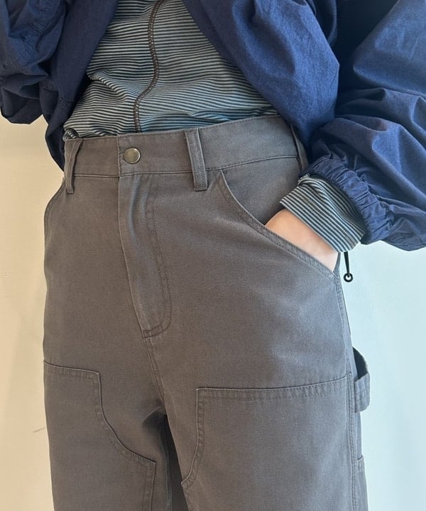 清水 彩乃さんの「BEAMS WOMEN｜ダブルニー パンツ」を使ったコーディネート