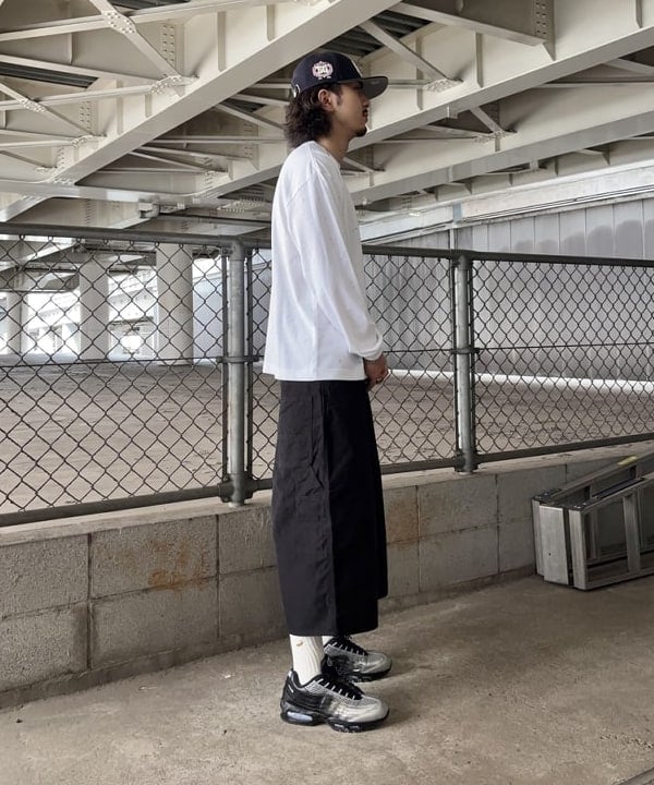 Gazziさんの「BEAMS WOMEN｜ペインター モールスキン ショーツ」を使ったコーディネート