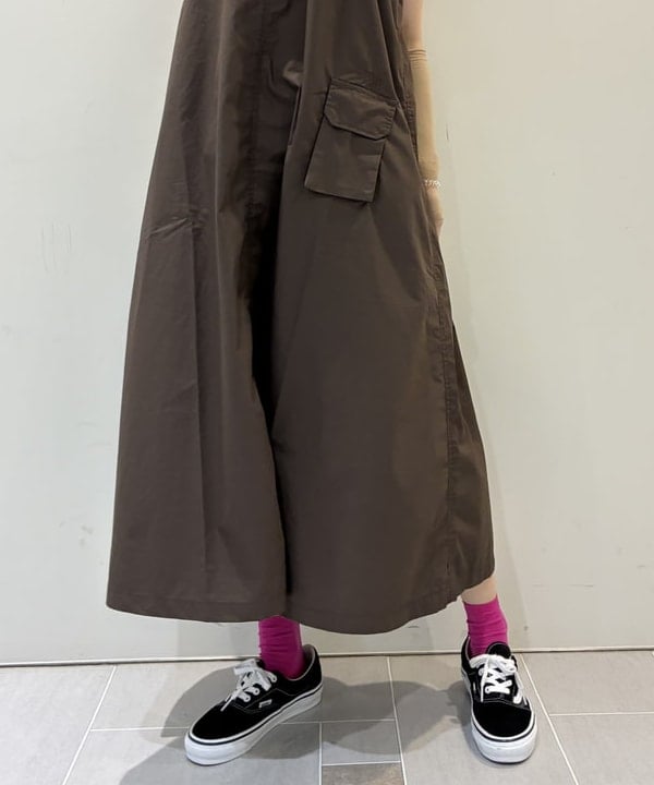 りかちょび/岸本梨佳さんの「【別注】BRIEFING / ヘルメット バッグ &rdquo;OLIVE&rdquo;」を使ったコーディネート