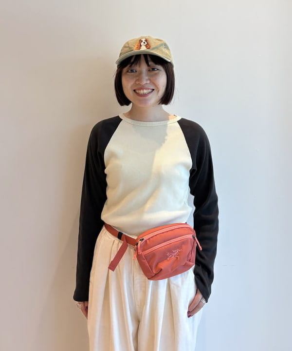 クロサワさんの「BEAMS WOMEN｜maturely / バックサテン ミリタリーパンツ」を使ったコーディネート