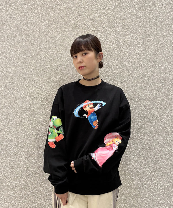 りかちょび/岸本梨佳さんの「Wライン トラック パンツ」を使ったコーディネート