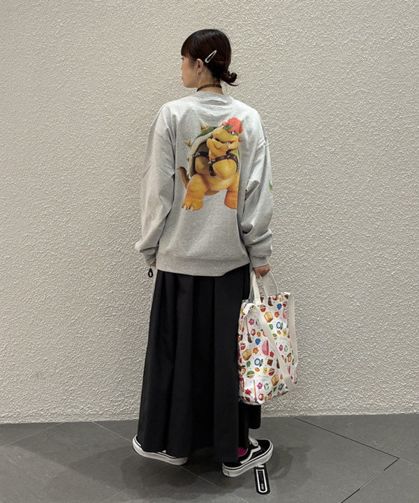 りかちょび/岸本梨佳さんの「サイドライン ギャザー スカート」を使ったコーディネート