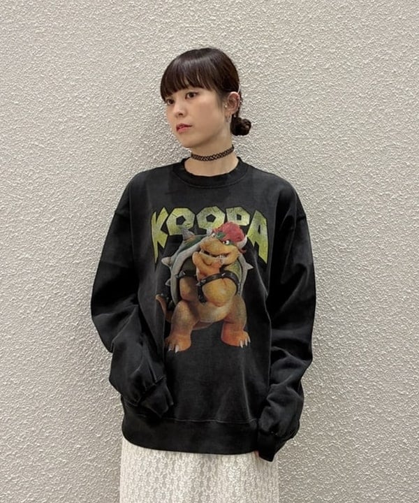 りかちょび/岸本梨佳さんの「カット レース ティアード ヘム スカート」を使ったコーディネート