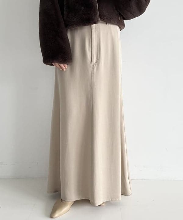 AONO SHIKAMAさんの「BEAMS WOMEN｜【別注】TATRAS / ARIANNA ブルゾン」を使ったコーディネート