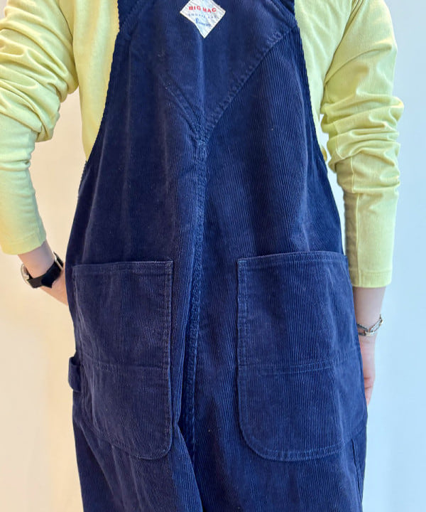 木村 梨香さんの「BEAMS WOMEN｜【別注】BIGMAC / コーデュロイ オーバーオール」を使ったコーディネート