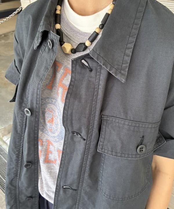 MATSUMOTO AMIさんの「BEAMS WOMEN｜orSlow / ユーティリティ ショート スリーブ シャツ」を使ったコーディネート